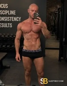 male escort London Musclebottom