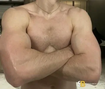 Bisexual Escort Holden 33yr - licking