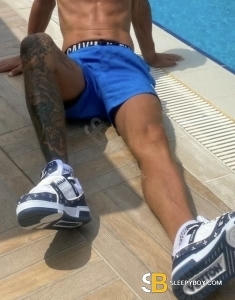 male rent boy Newcastle Upon Tyne Pabs