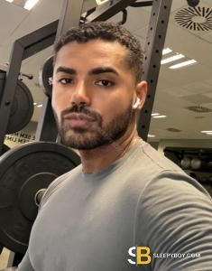 male escort London Pedro Lins