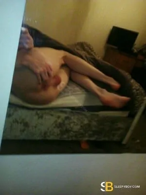 Gay Escort Faggot Kyle 29yr - sucking