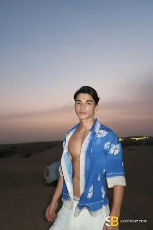 Bisexual Escort Felipe 22yr - role