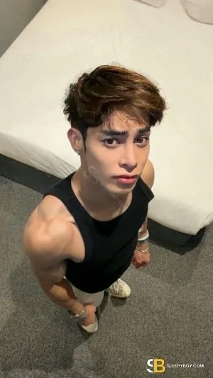 Gay Escort Codyhurrac 23yr - role