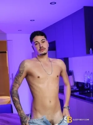 Bisexual Escort Pedro 23yr - role