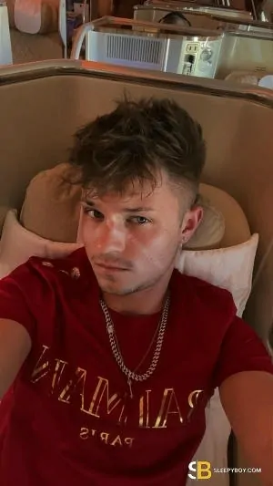 Bisexual Escort Elliot 21yr - trios
