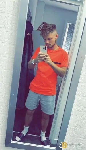 Bisexual Escort Elliot 21yr - trios
