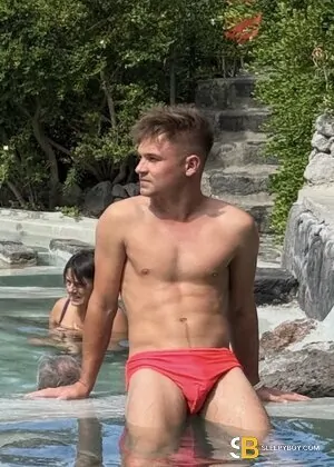 Bisexual Escort Elliot 21yr - trios