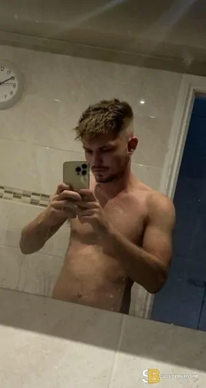 Bisexual Escort Elliot 21yr - always safe sex