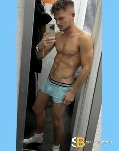 male escort Bournemouth Elliot