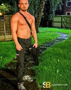 male rent boy Hyde Elliot_uk