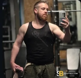 Gay Escort Dale Fox 39yr - role