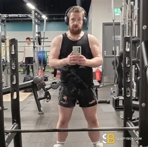Gay Escort Dale Fox 39yr - sucking