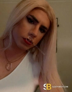 transgender (MTF) escort Fitzrovia Luna