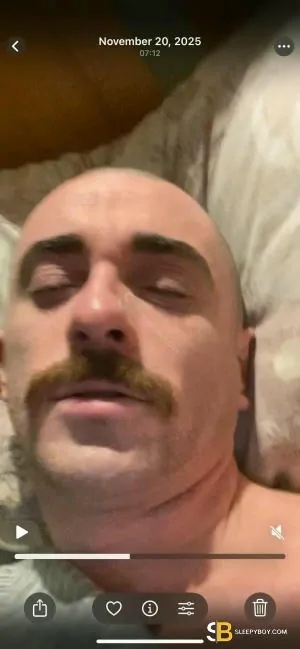 Gay Escort Thomas 29yr - sucking