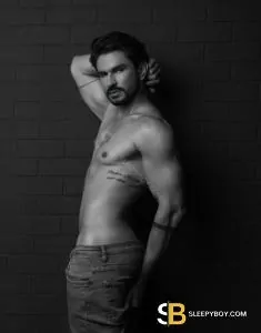 male escort Reading Fabricio