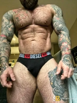 Bisexual Escort Max 37yr - role