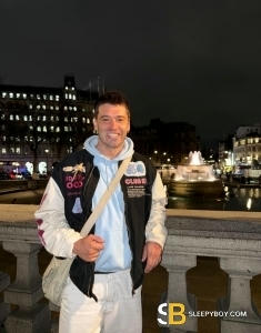 male escort London Denis