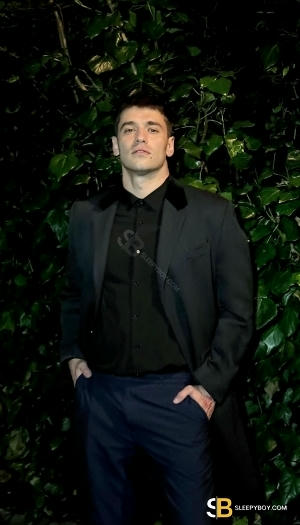 Gay Escort Denis 40yr - trios