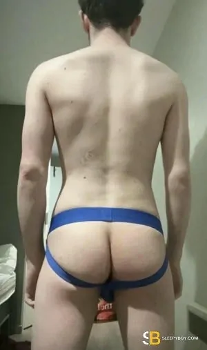 Bisexual Escort Matt 25yr - licking