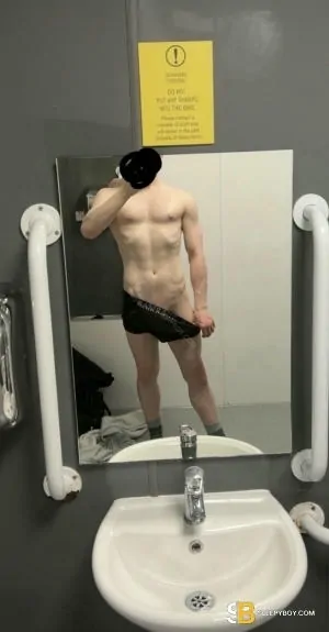 Bisexual Escort Matt 25yr - role