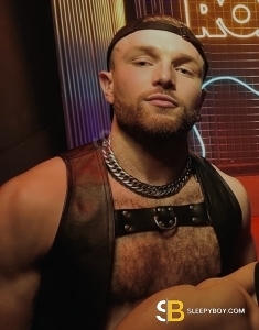 male rent boy Streatham Hill Fithairyboy