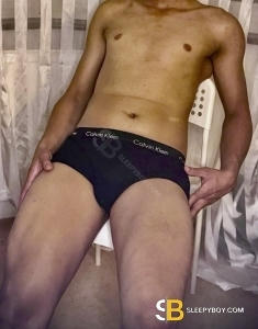 male rent boy Hayes L&eacute;o