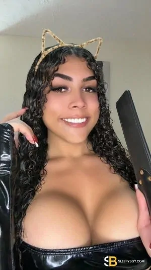 Bisexual Escort Gabriela Reis 23yr - sucking