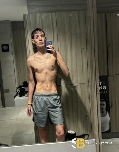 male escort Edinburgh Adam