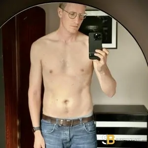 Gay Escort Sebastian 41yr - role