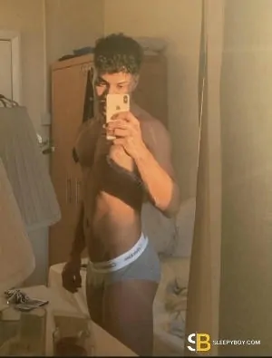 Bisexual Escort Guilherme 25yr - role