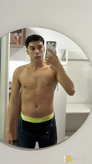 Gay Escort ítalo 23yr - role