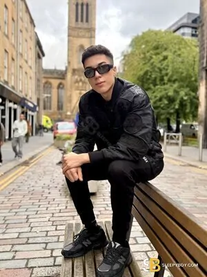 Gay Escort ítalo 23yr - role