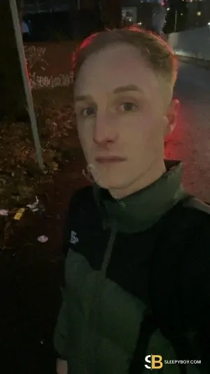 Gay Escort Richard 30yr - gangbang