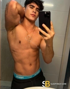 male rent boy London Mateo