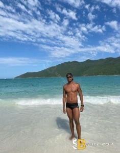 male rent boy London Rodrigo