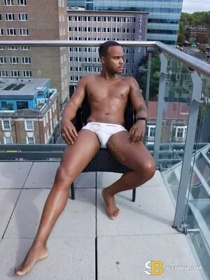 Bisexual Escort Rodrigo 29yr - licking