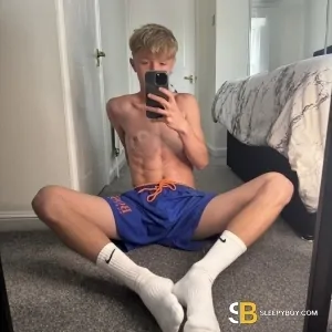 Gay Escort James 27yr - role
