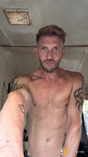 Bisexual Escort Ryan 42yr - sucking
