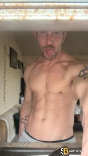 Bisexual Escort Ryan 42yr - licking