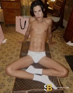male rent boy London F&aacute;bio