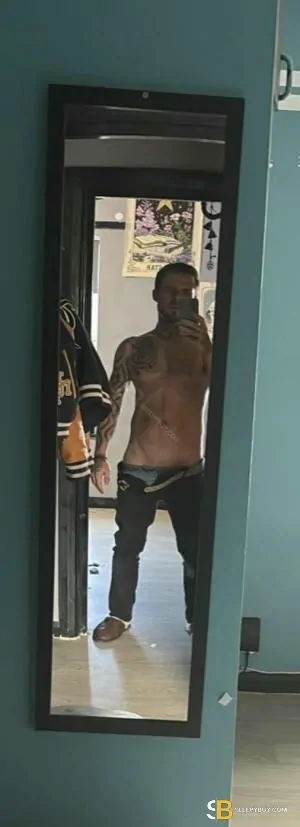 Bisexual Escort Dan 36yr - role