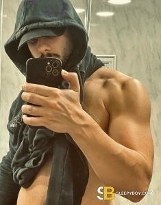 male escort Manchester Axel