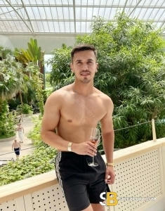 male rent boy London Claudiu