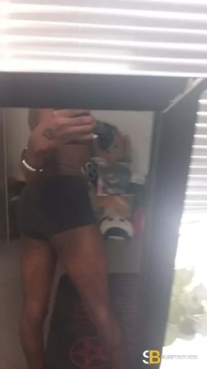 Gay Escort Jessie 19yr - dirty talk