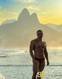 male rent boy London Hiuri Cruz Xl Porn Star