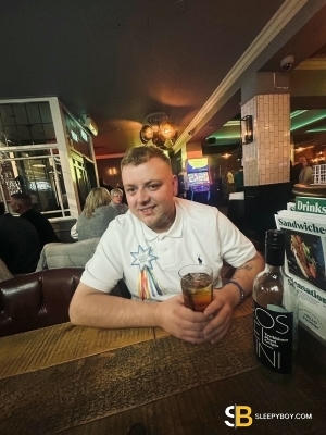 Gay Escort Tobie 31yr - role