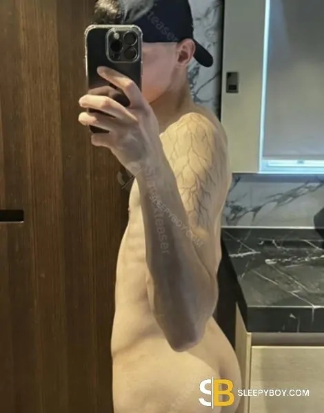 male escort London Slavicxteaser