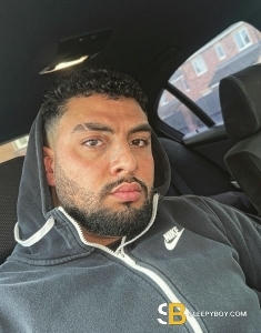 male escort Newcastle Upon Tyne Enzo