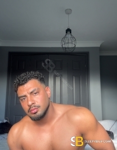 male escort Newcastle Upon Tyne Enzo