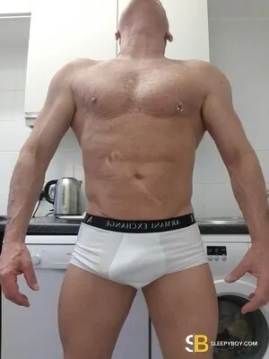 Gay Escort Matt 49yr - double penetration